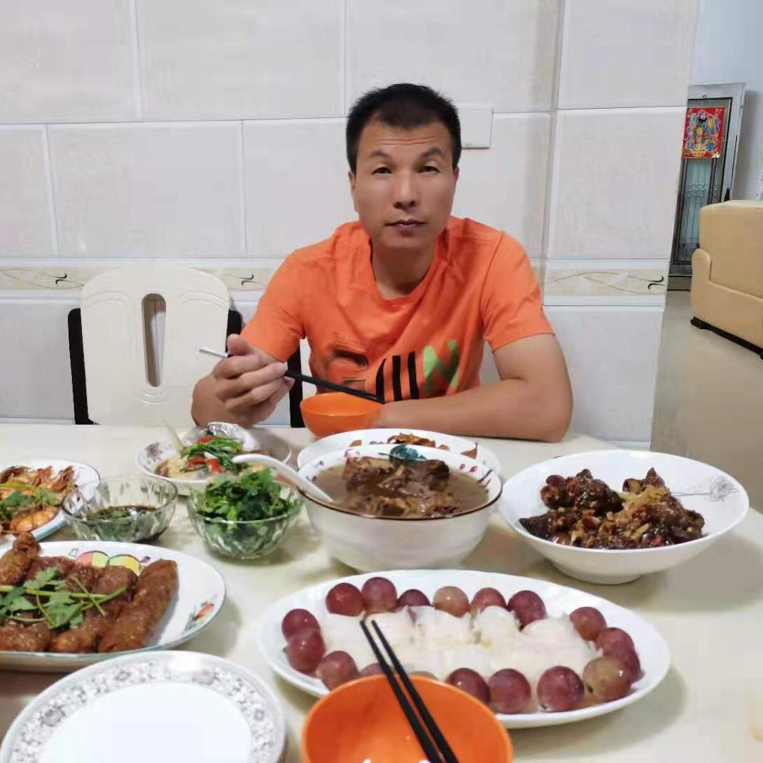 衣柜安装师傅，老杨