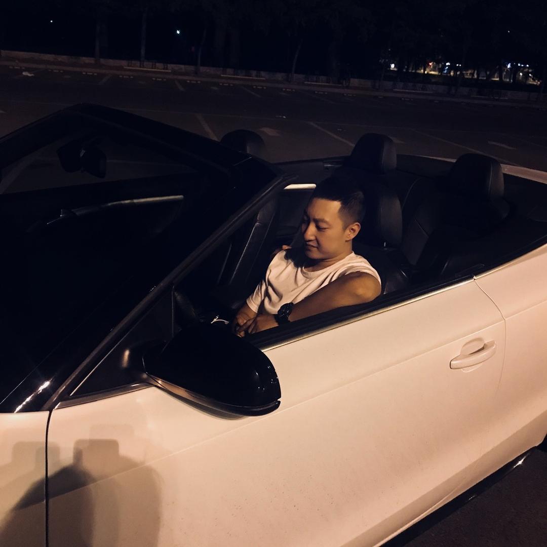 小李玩老车