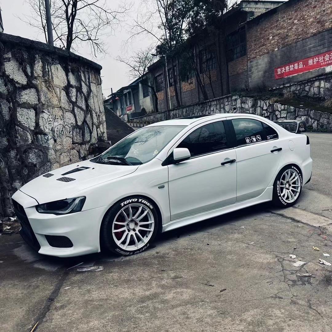八点半，