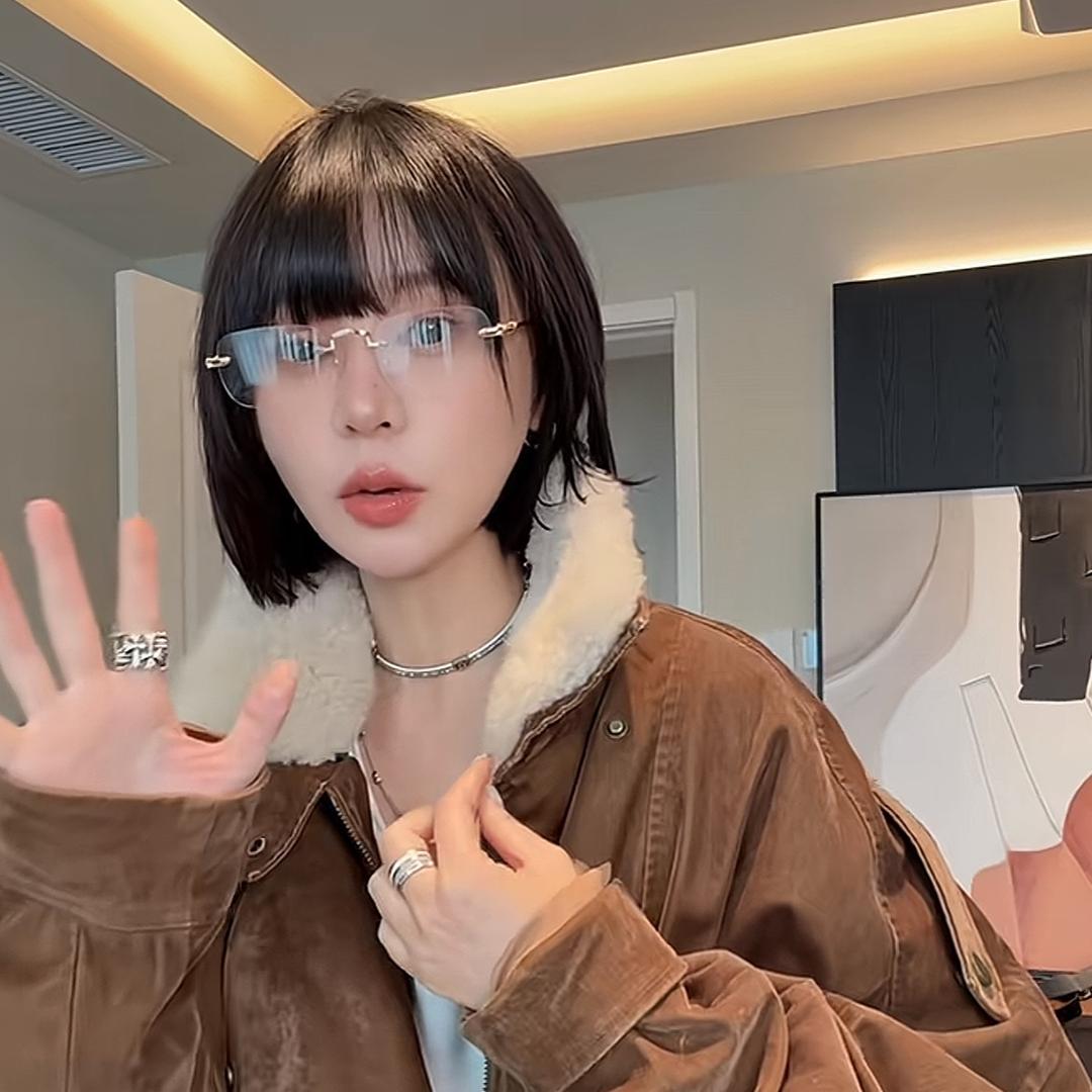 梨九九定制女装（穿搭甄选）