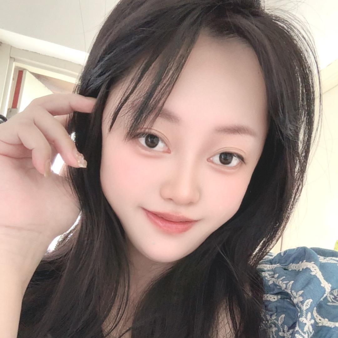 🙃月亮笑起来是弯的