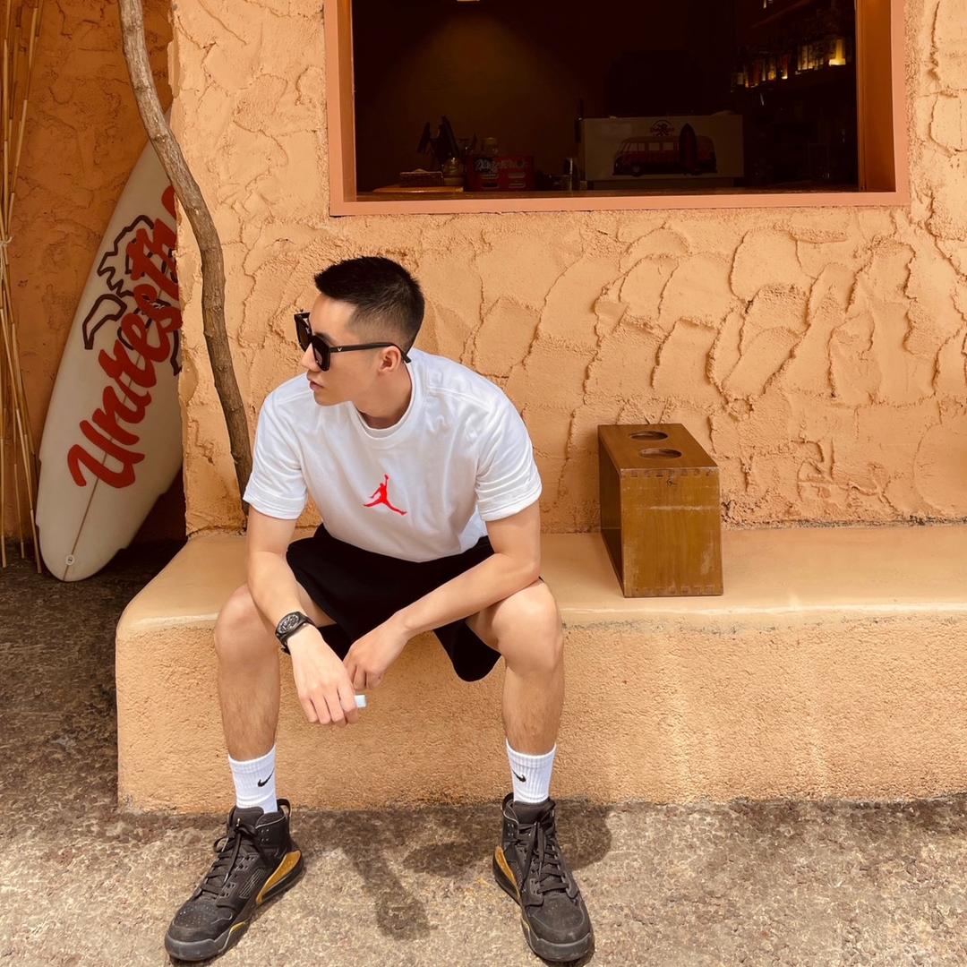 球场硬上🏀