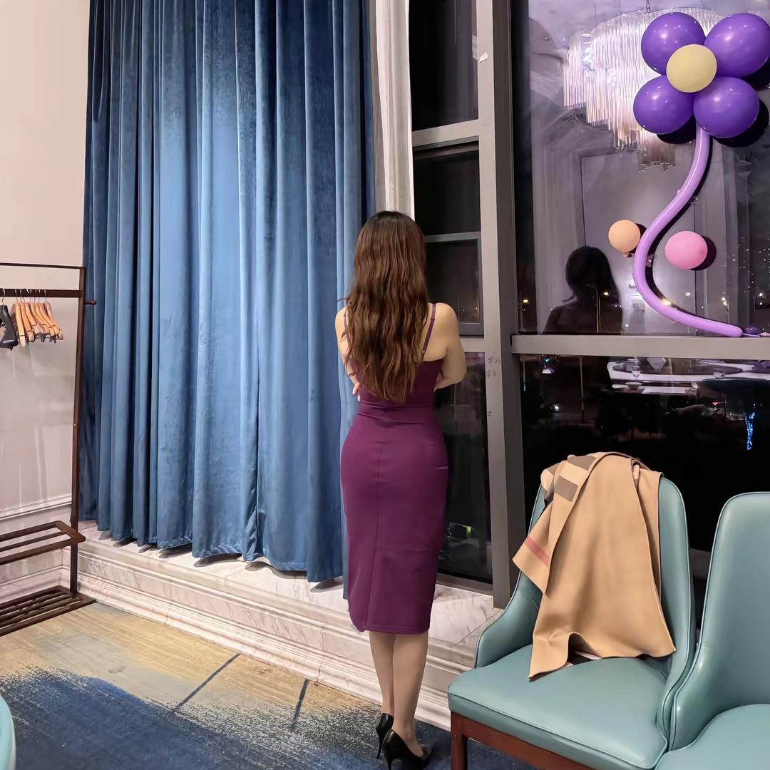 裴岗青平手机店