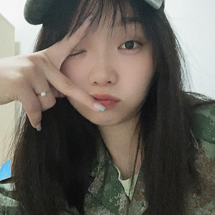 小小卉