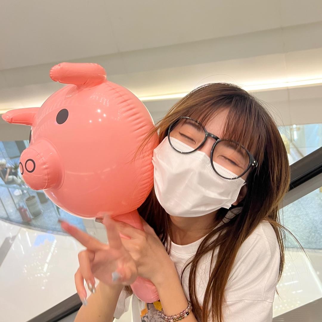 省钱鬼少女