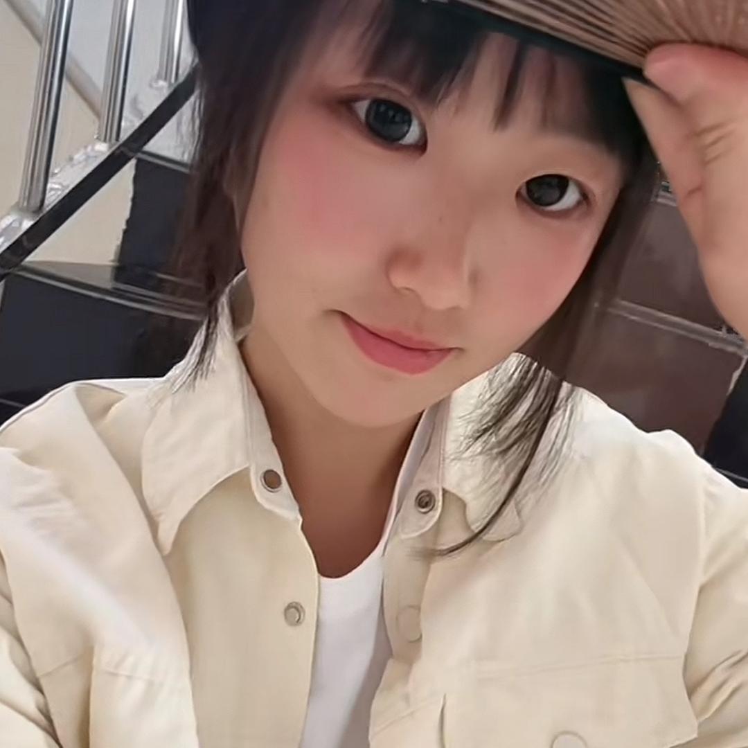 淡蓝的乔松