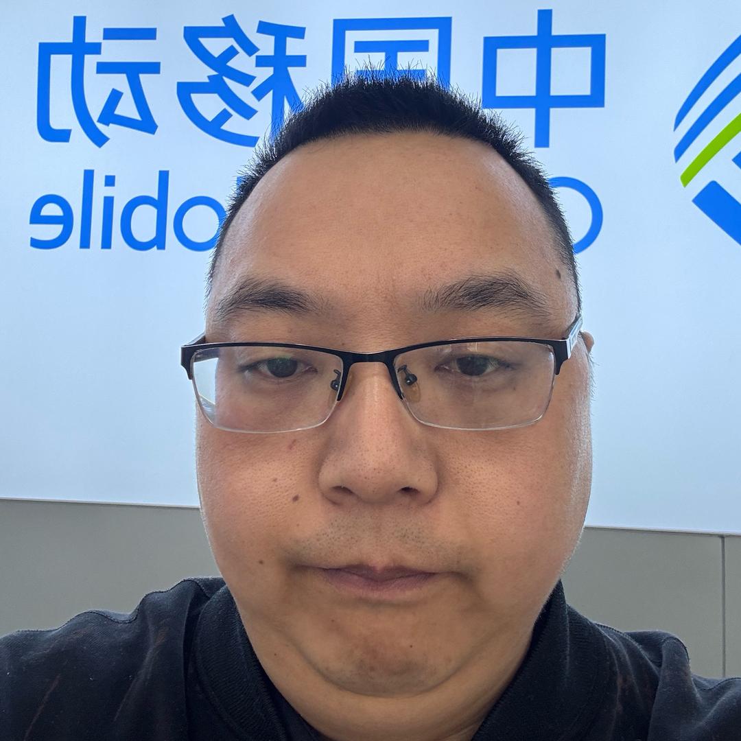巫山财哥哥的手机店在翠屏车站楼下