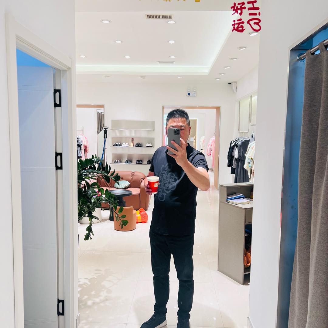 丹东市正扬服装