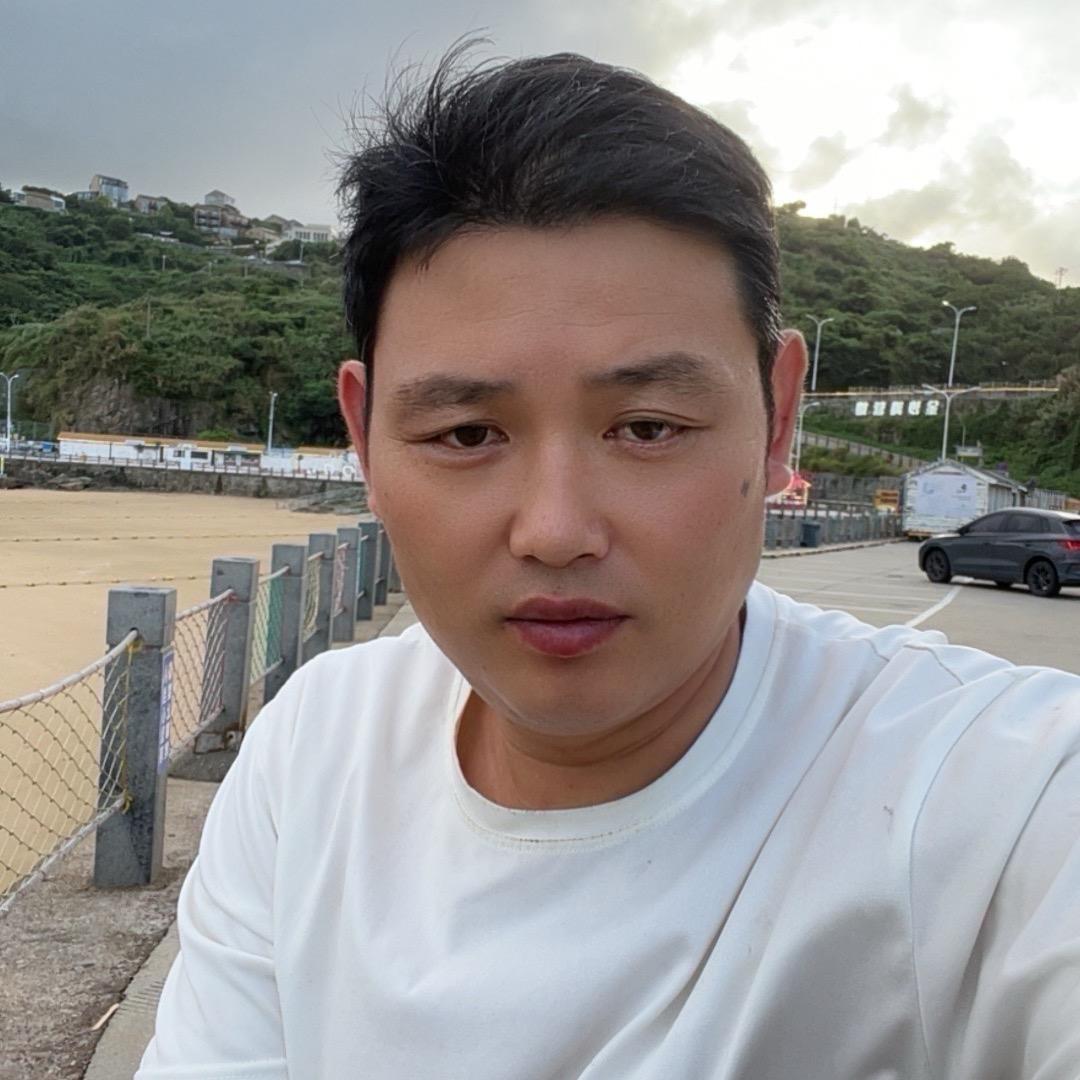 陕南龙哥巜尊师芯玥》