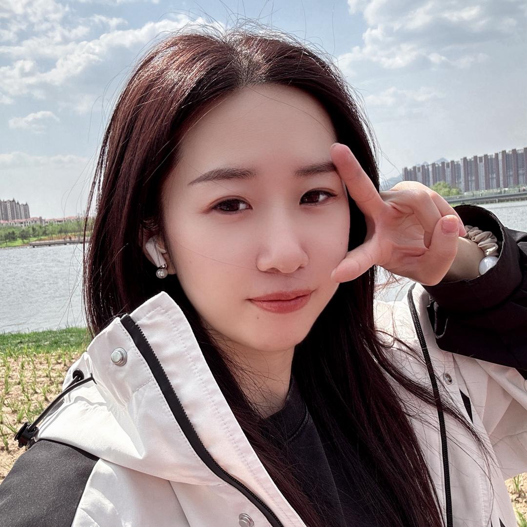 90后大学生在鞍山做保洁