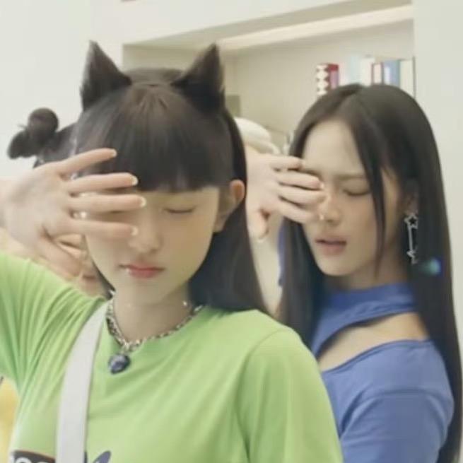 无助小女孩