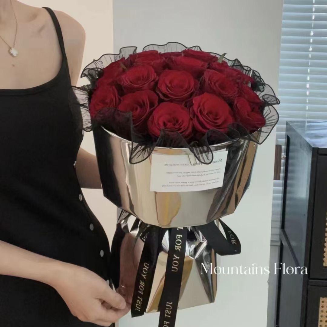 张漂亮女装工作室