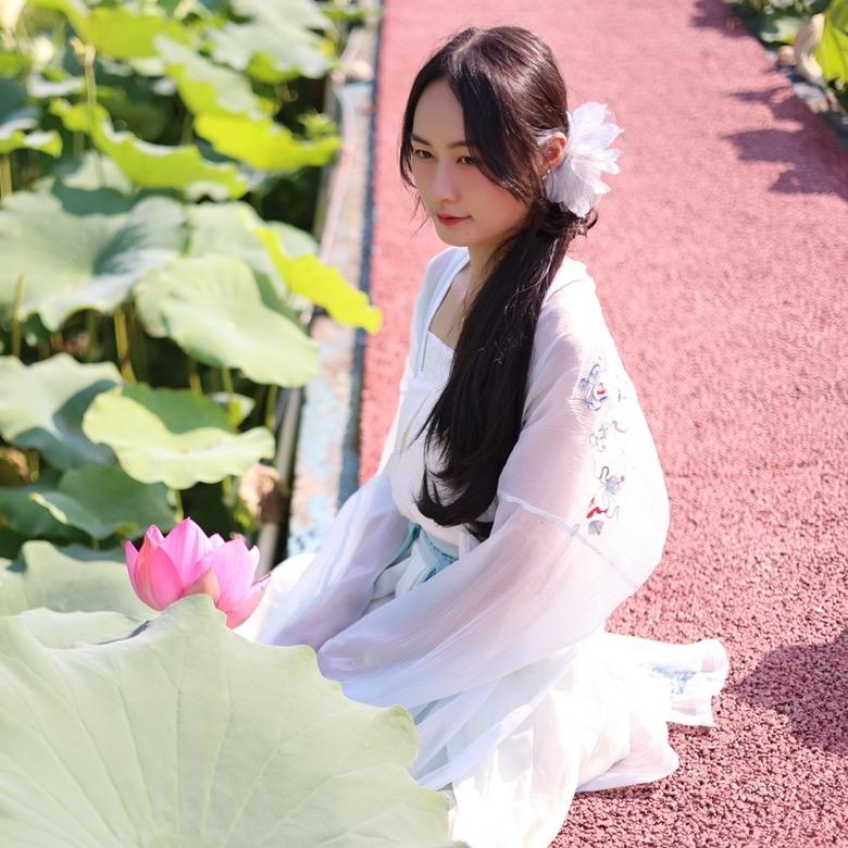 @Mei