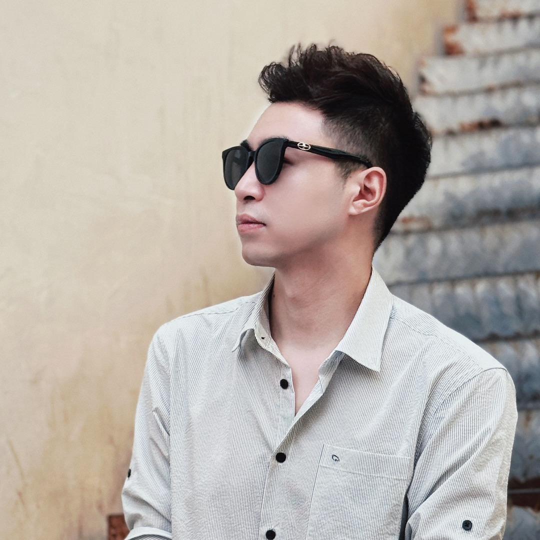 祝小磊(懂影投影仪董事长）