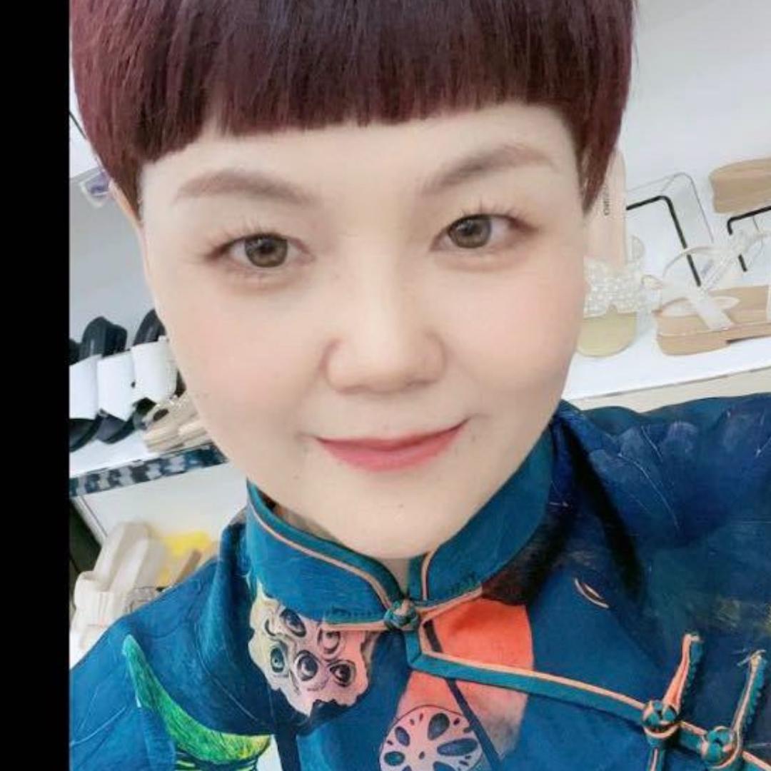 昌邑市饮马镇蓝天鞋业服饰店
