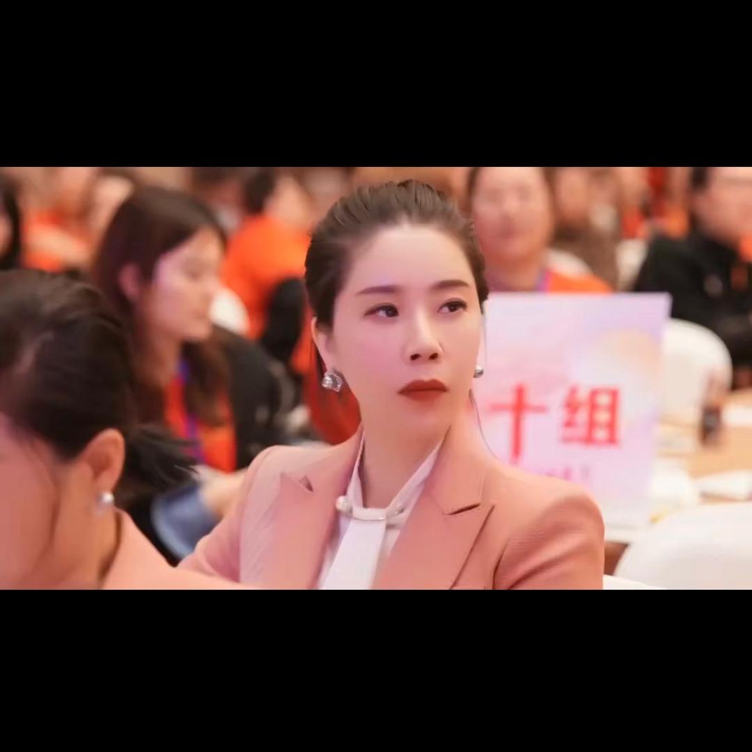 尚意形体内衣-静静