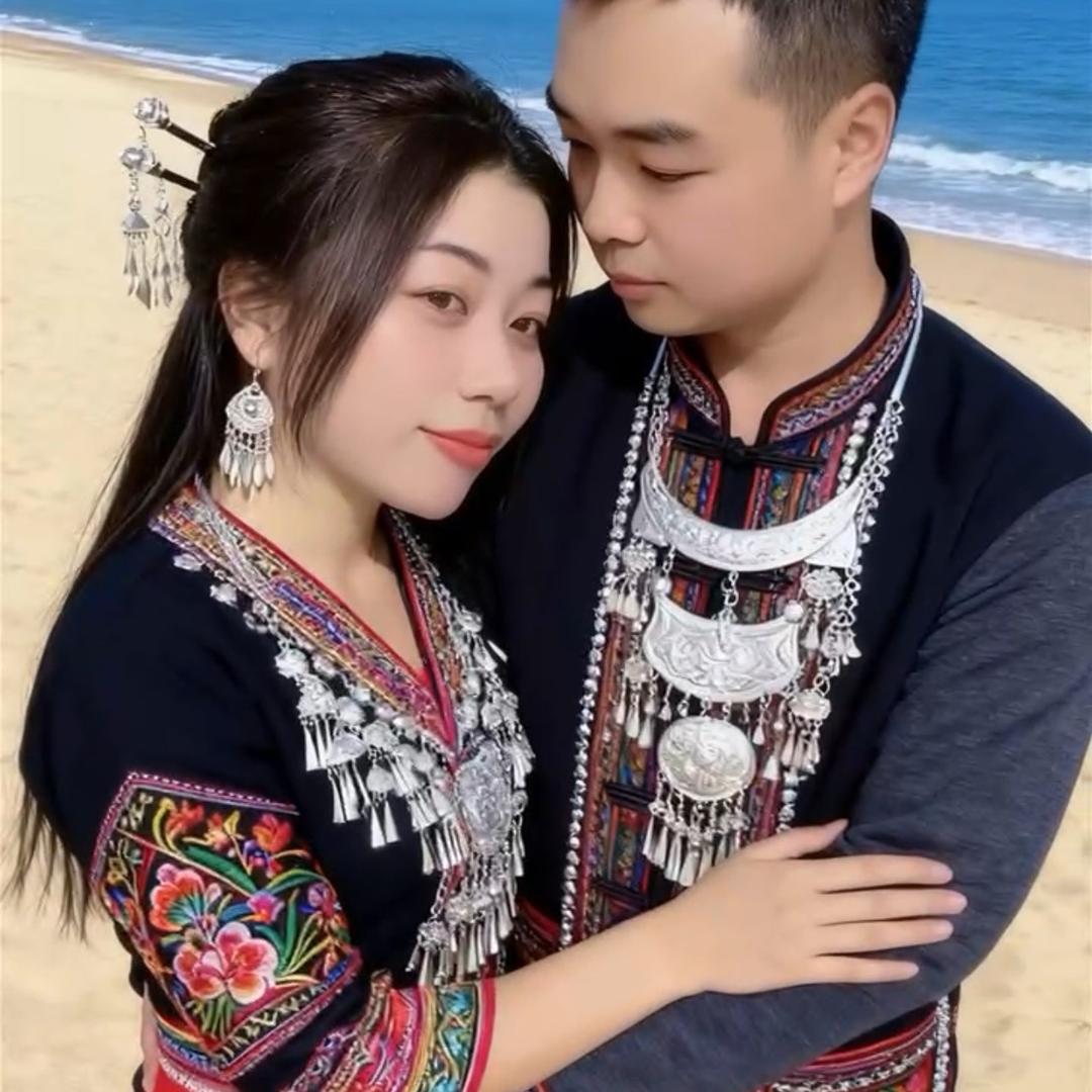 雨落无声，心碎无痕，遗忘时光，悲伤难平。