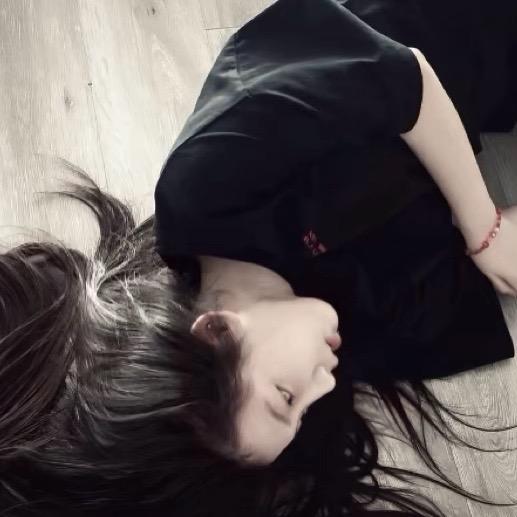晚不安^