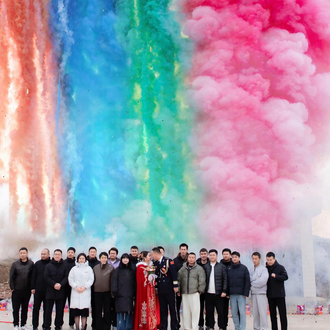 喜庆七彩🎆烟墙
