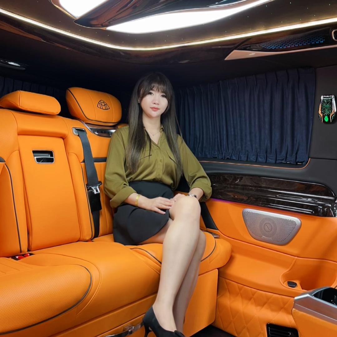 盛达商务车-娜娜
