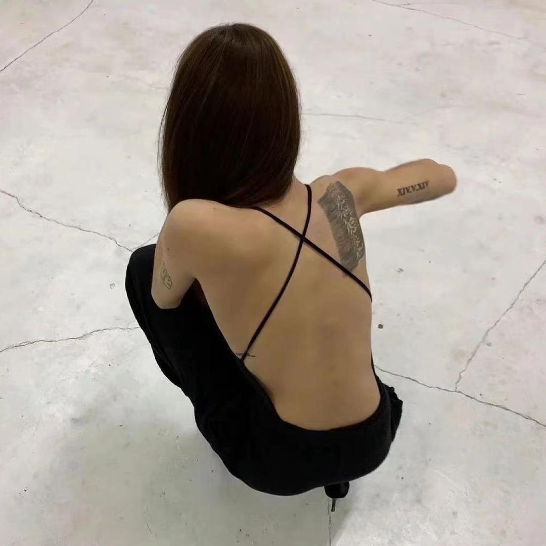 野佑奶易子