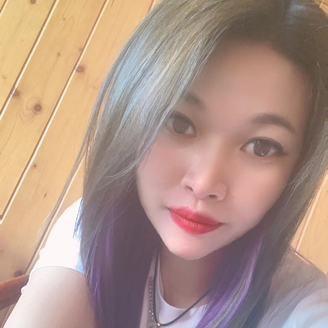 平凡的女人。