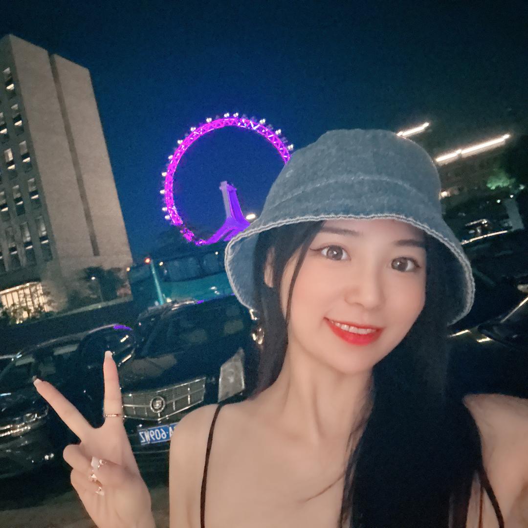 佳芯