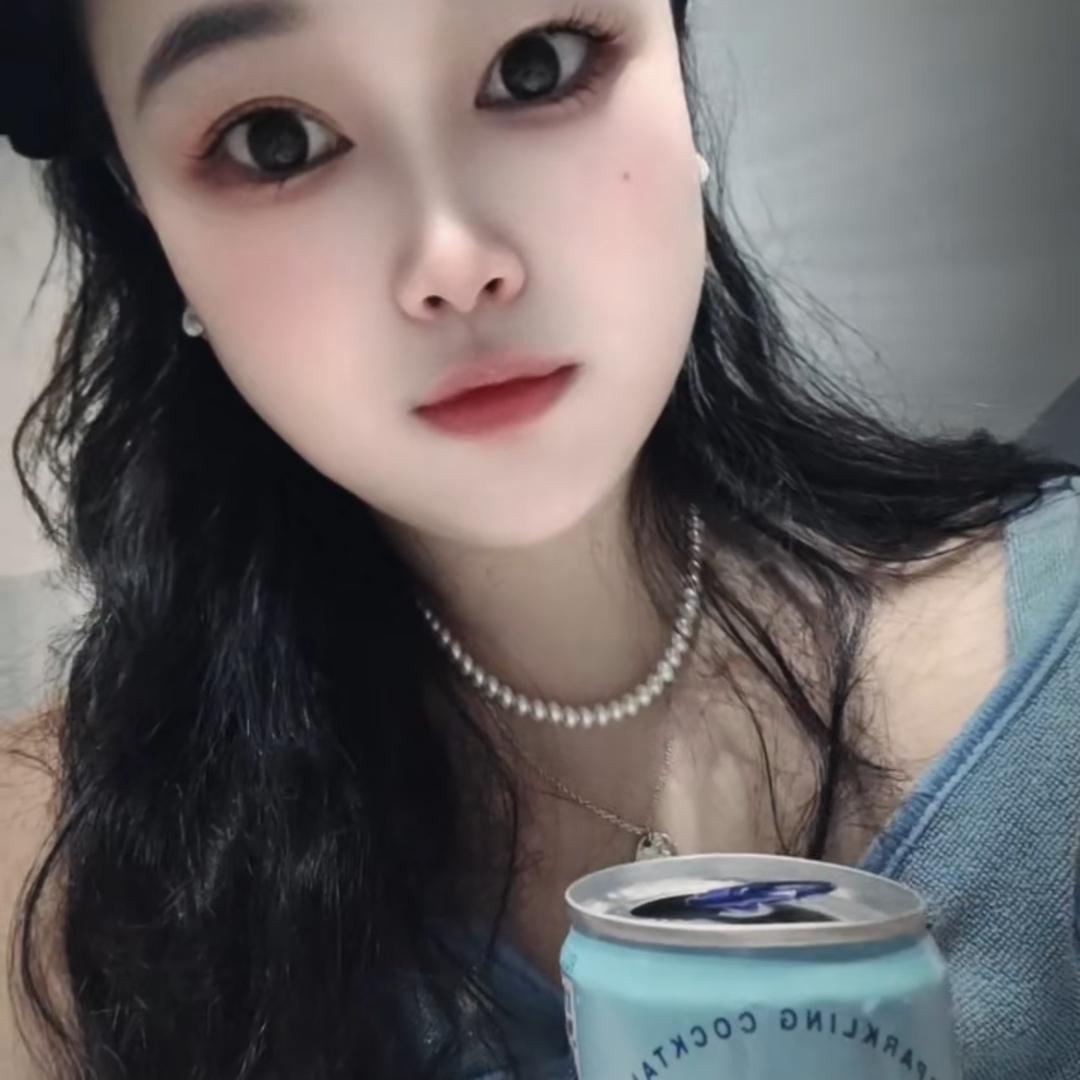 y.^_^y