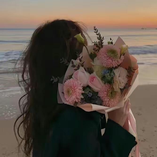 莉莉💗