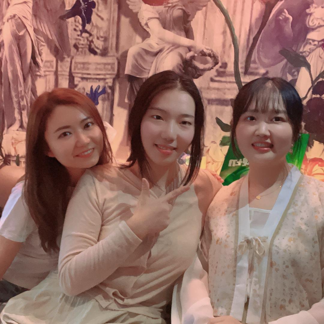 JQK姐妹团闲聊陪看团