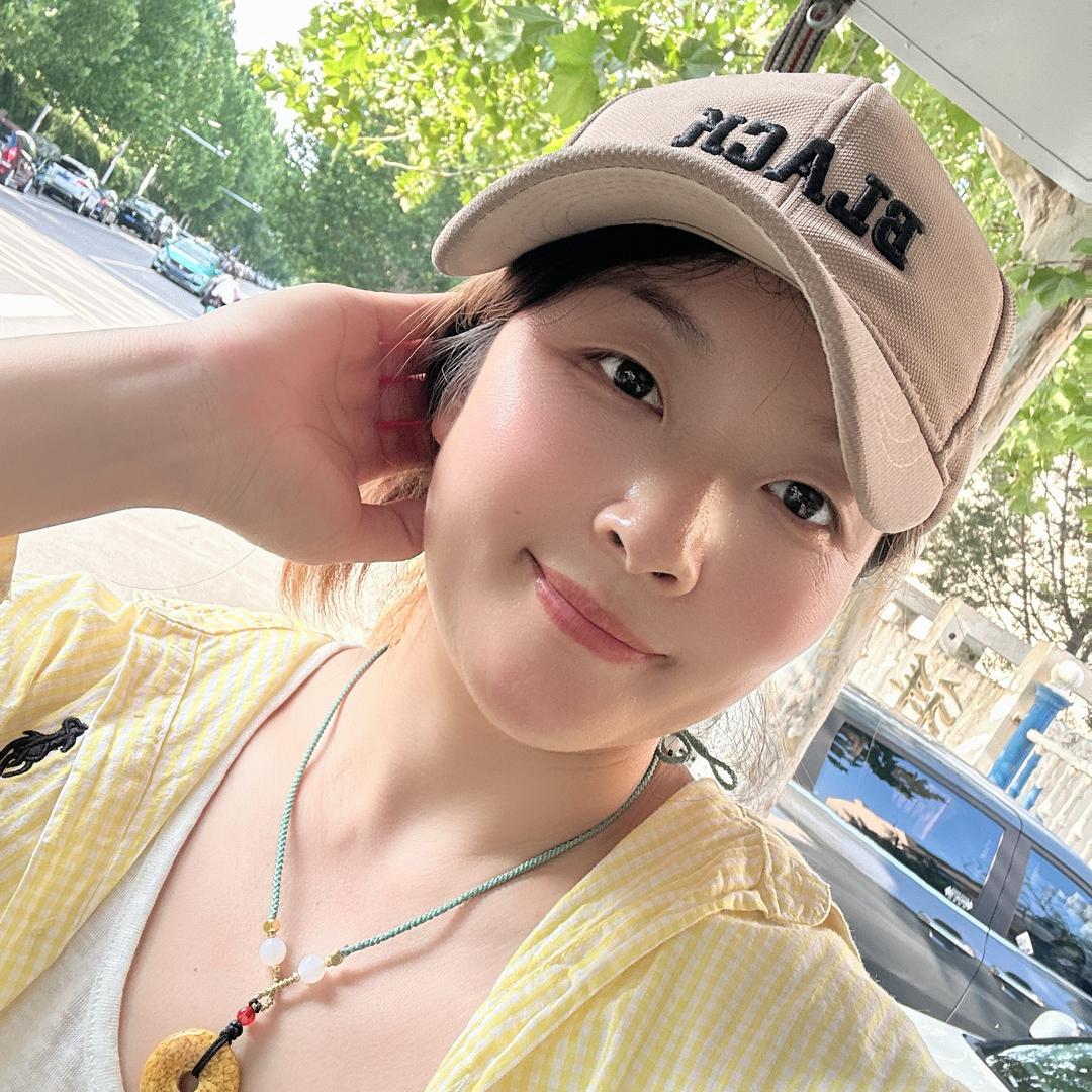 玲玲摆摊在淄博