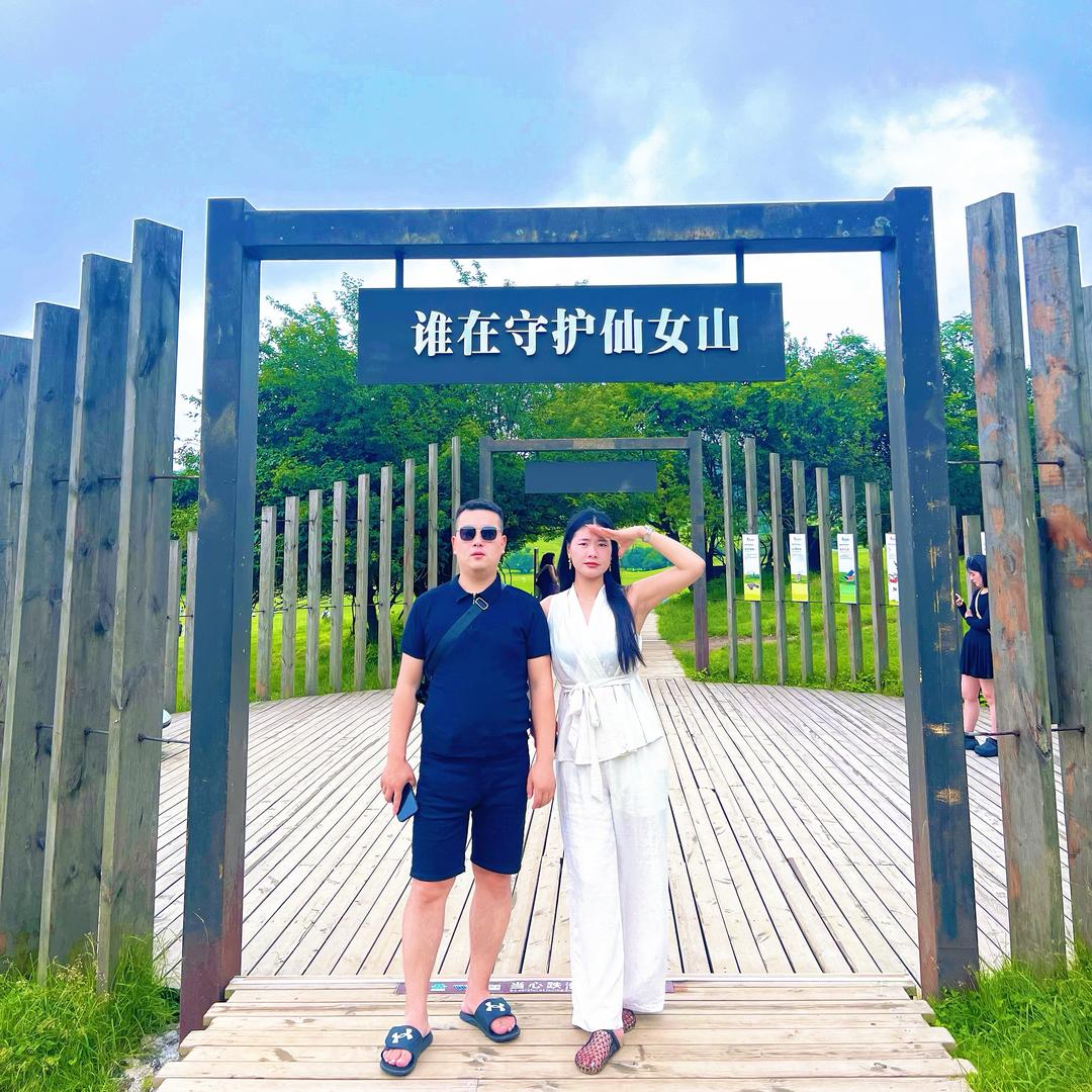 任丘市小红帽童鞋店