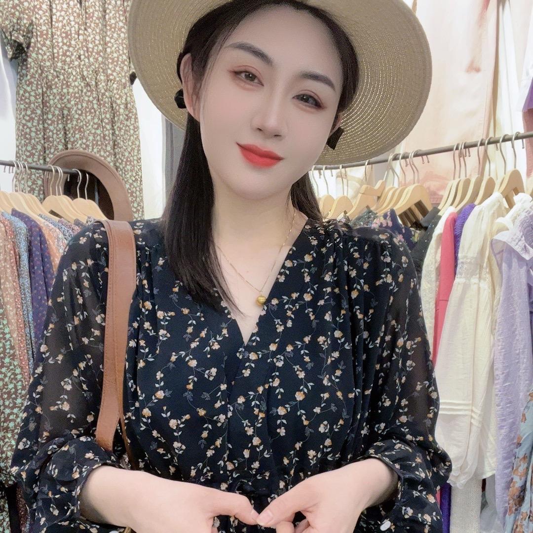 郑州银基女王服饰