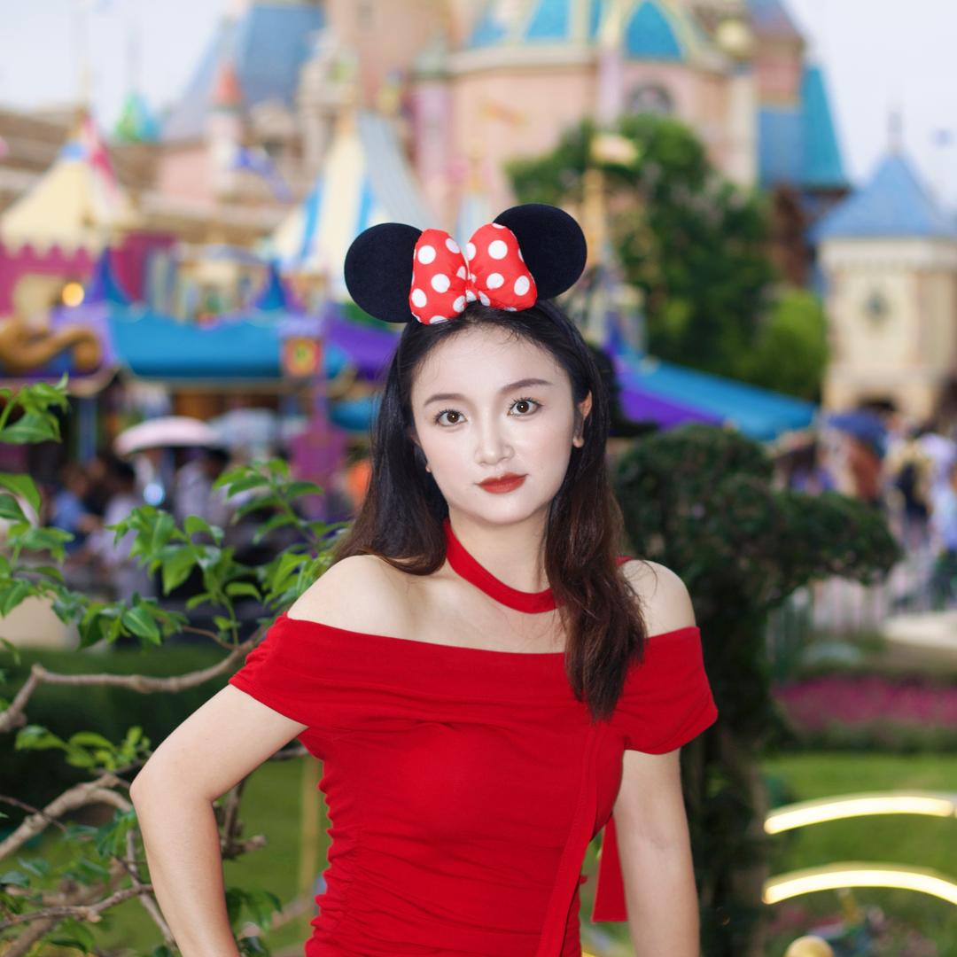 娜娜.
