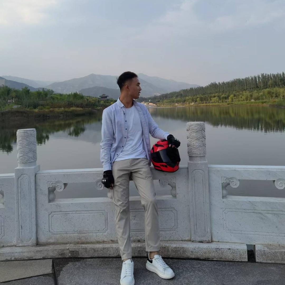 小啊泽            ༽