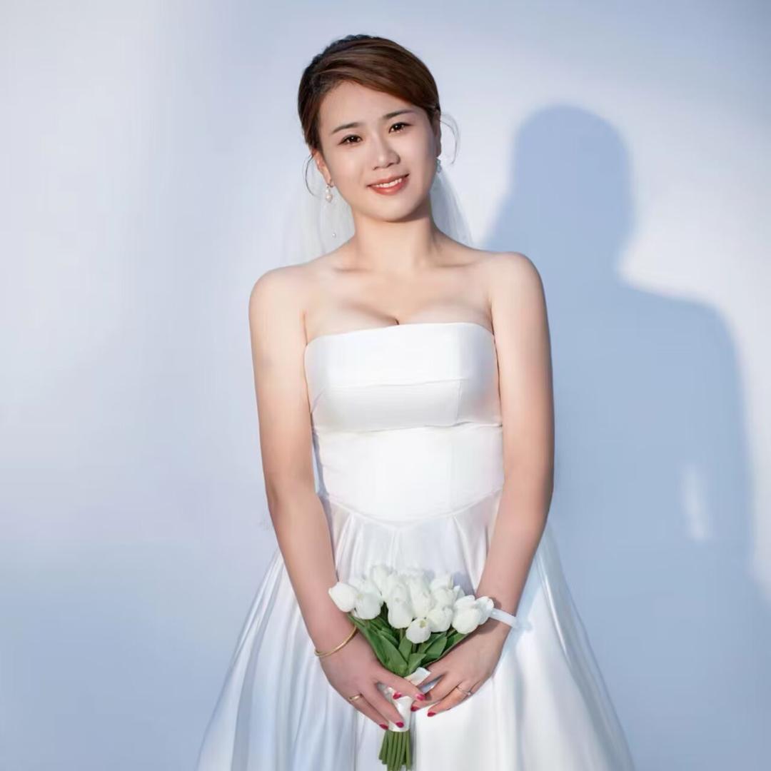 有啤酒肚的仙女