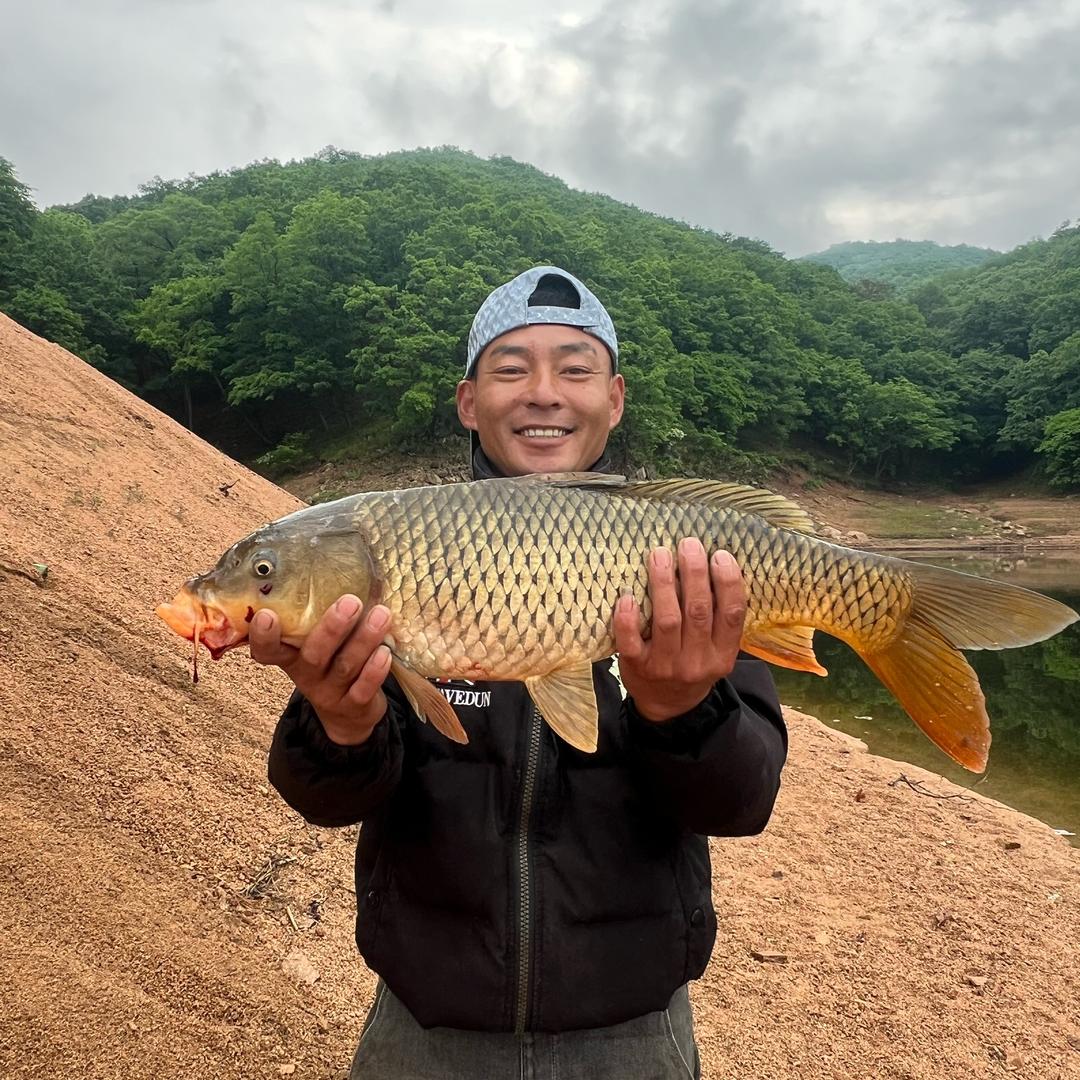 赵小哥  （户外垂钓）