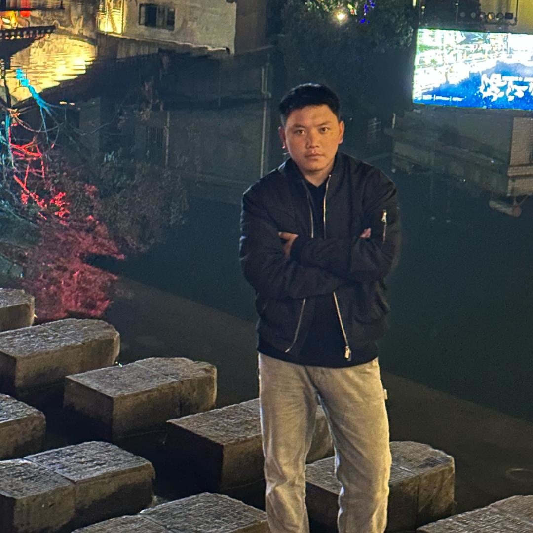 朗桑公考招生负责人—普琼