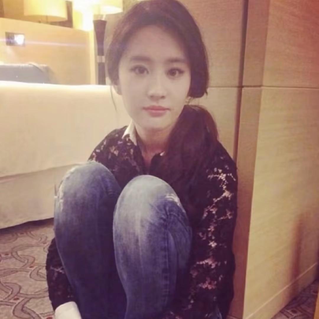 左眼的泪