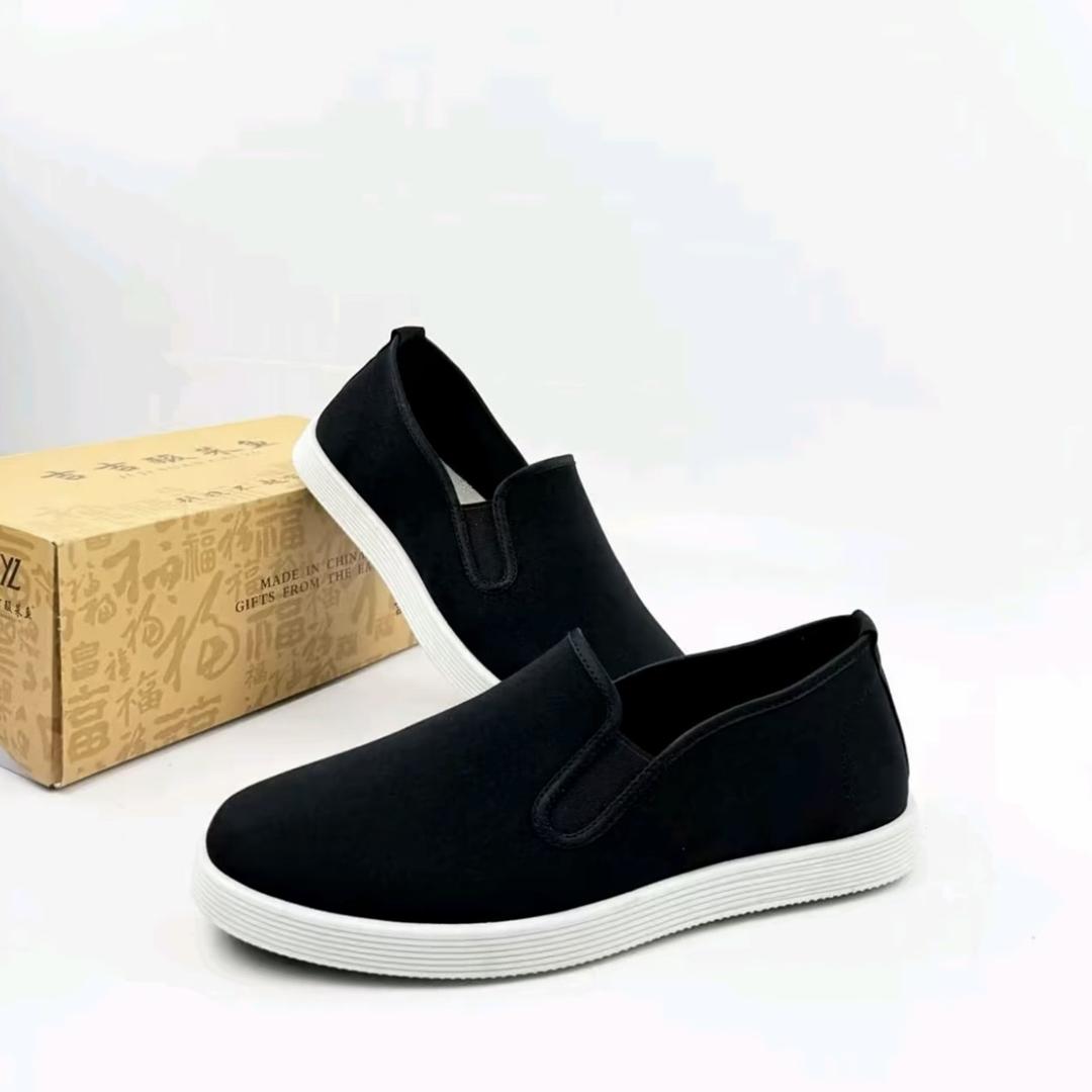 吉吉酸菜鱼品牌布鞋店