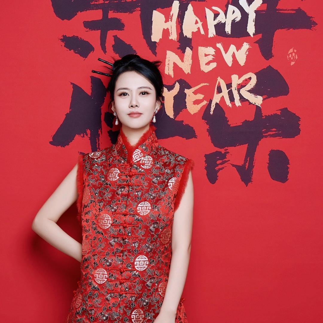 东胜爱美女女