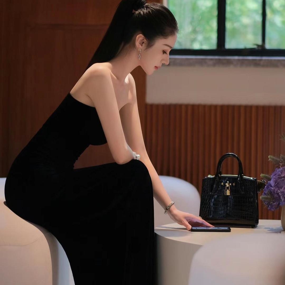 🧼渠道奢包直播号𓈒◌𓂂𓋜