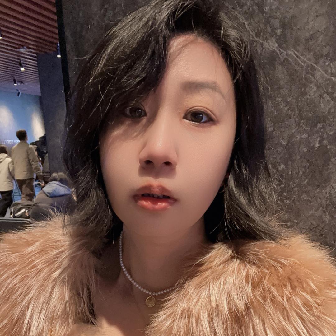 Ly-伦