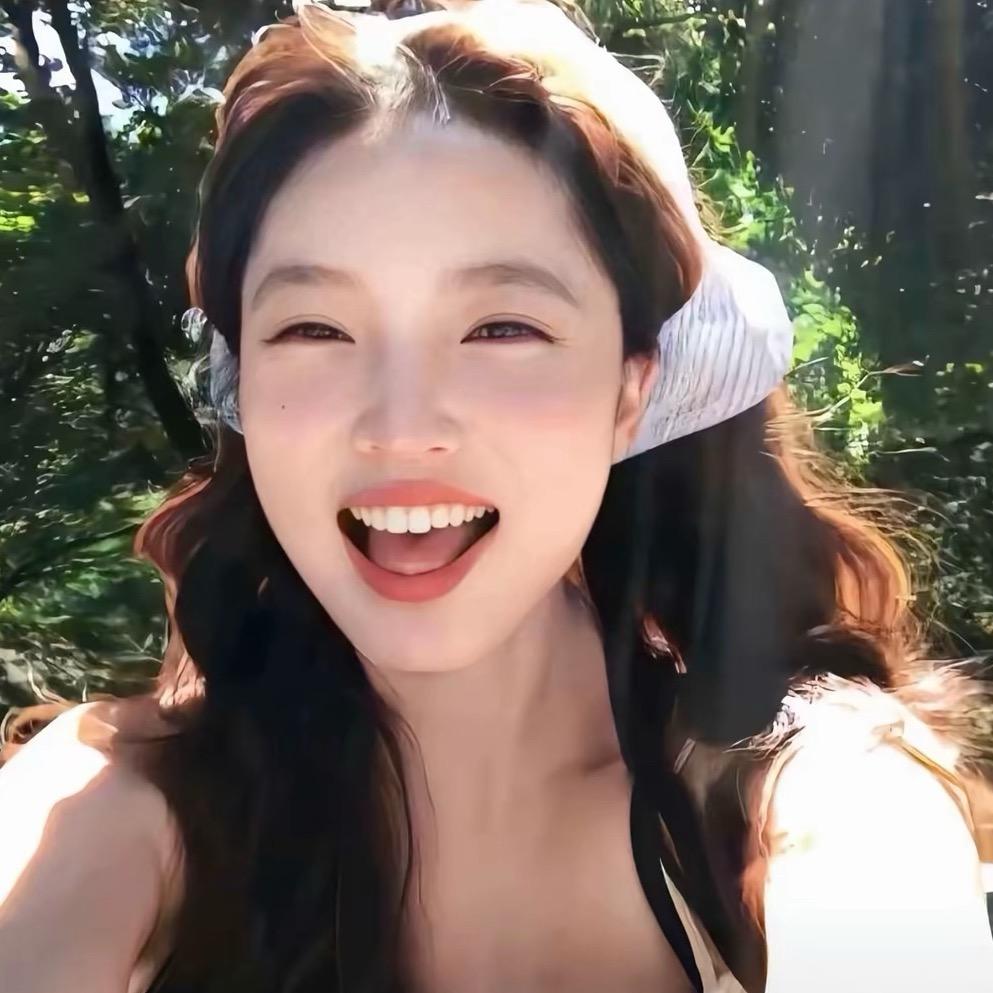 觅喜.美妆造型-cici(招学员)