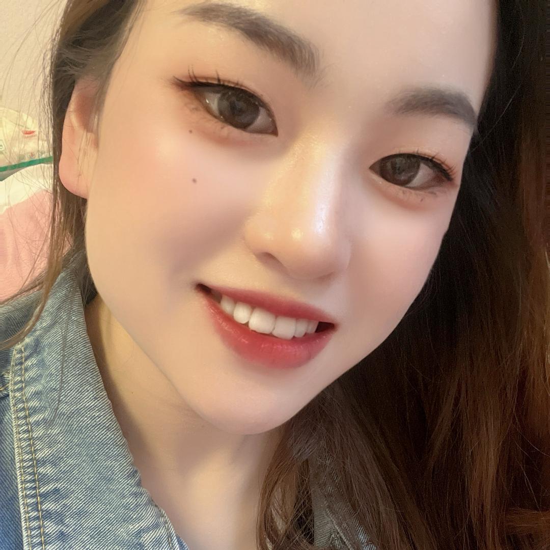 @邹邹