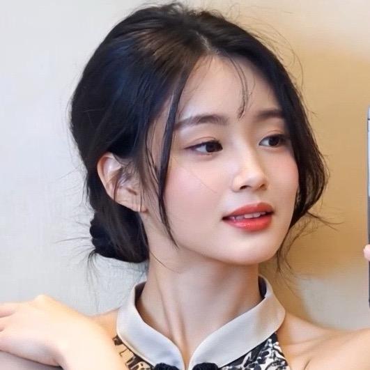 微笑的凤凰