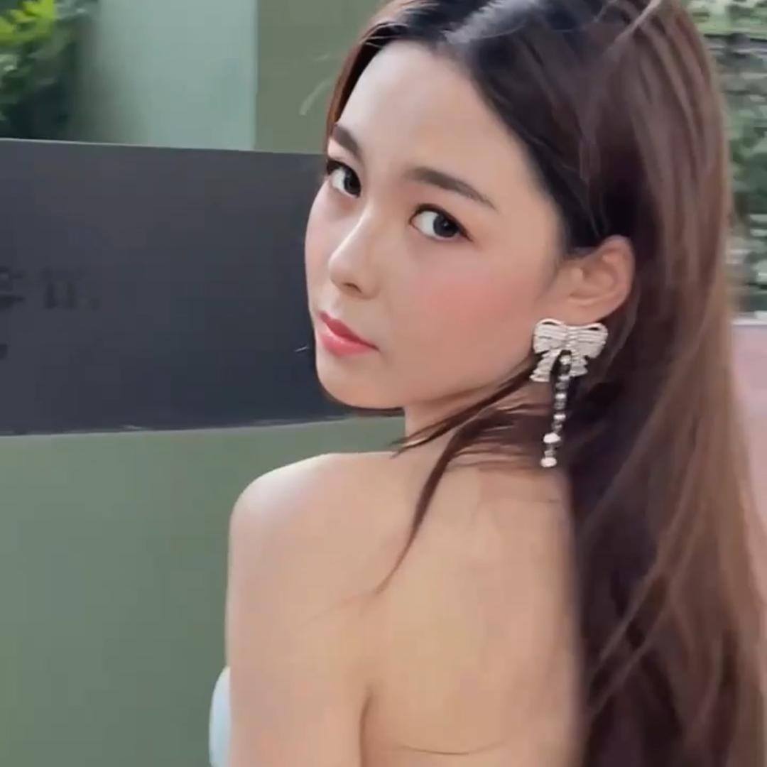 是蕊蕊呀