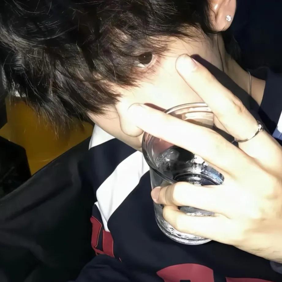 拖布沾💩 碰谁谁死