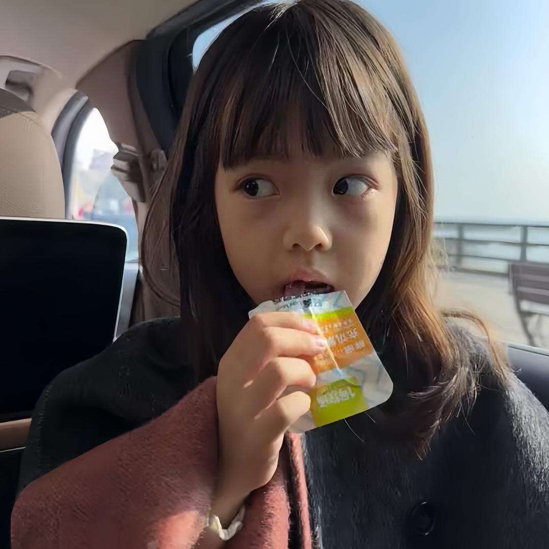 爱吃小女孩