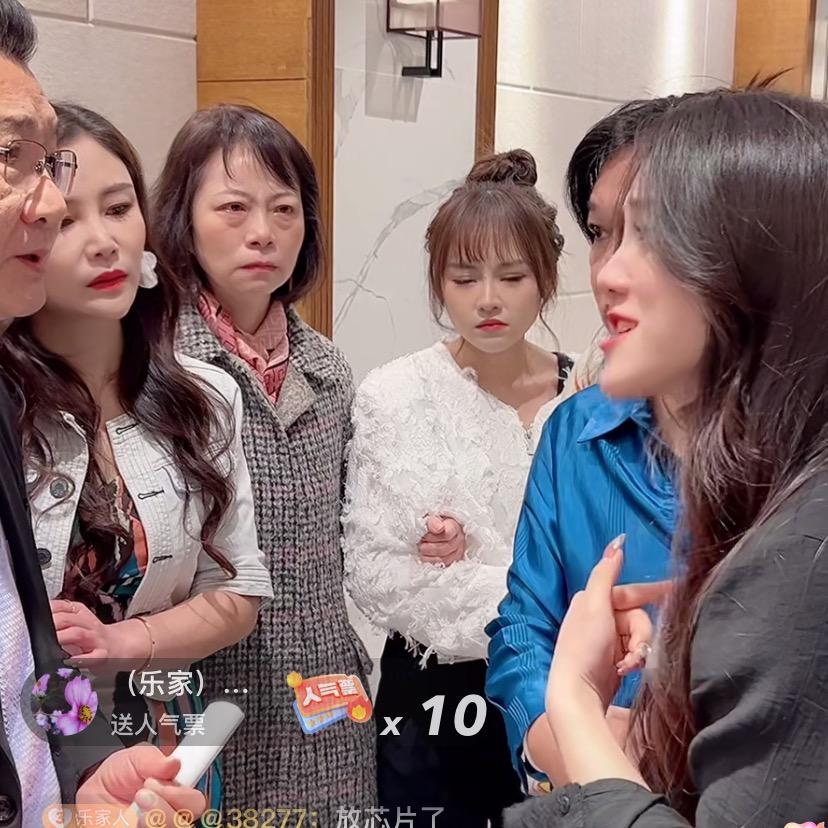 自信满满.